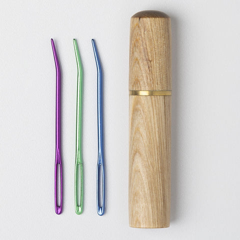 Darning Tapestry Needle Holder