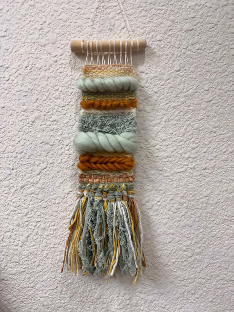Beginner Weaving – Create a Mini Wall Hanging with Darlene Curlee - 2026