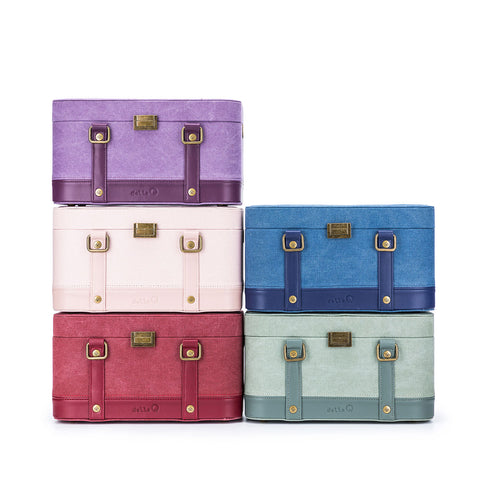 Della Q - Maker's Train Case