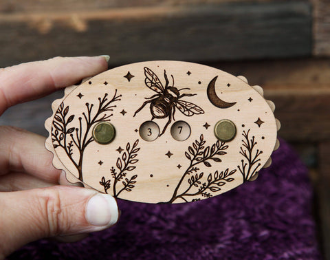 Bee-Themed Cherry Wood Knitting Row Counter