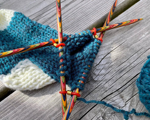 Needle Huggers Set of 6 - Knitting Stitch Stoppers