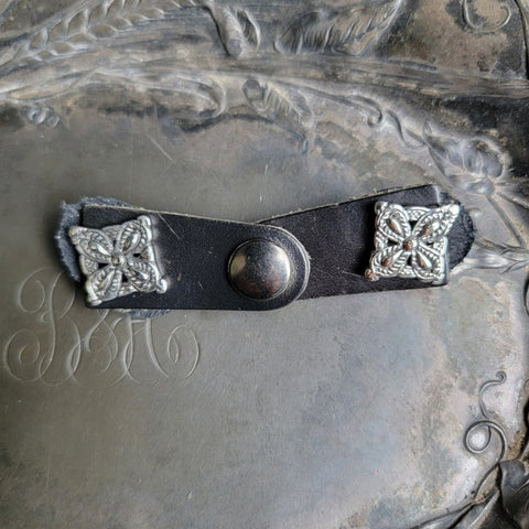 Medieval Latch Stud Snap Closure