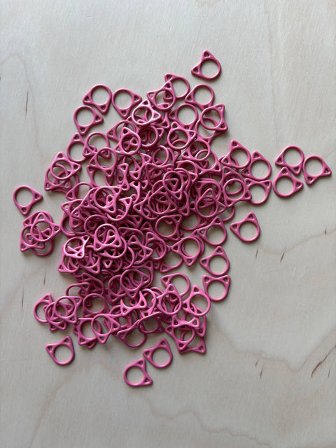 Basic Stitch Set Snag-Free Metal Stitch Markers Cat + Hearts