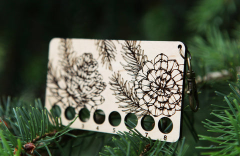 Pine Tree Embroidery Floss Storage Holder - Maple Wood