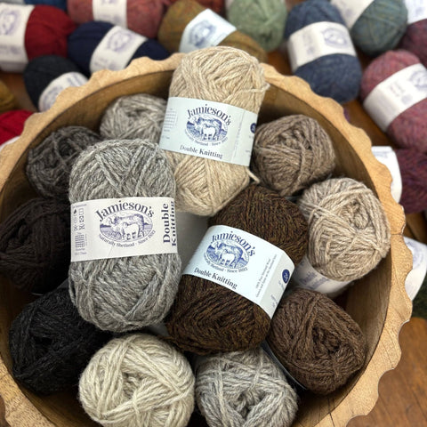 Jamieson's Shetland Double Knitting (DK)